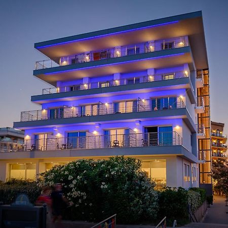 קאורלה Hotel Tritone מראה חיצוני תמונה